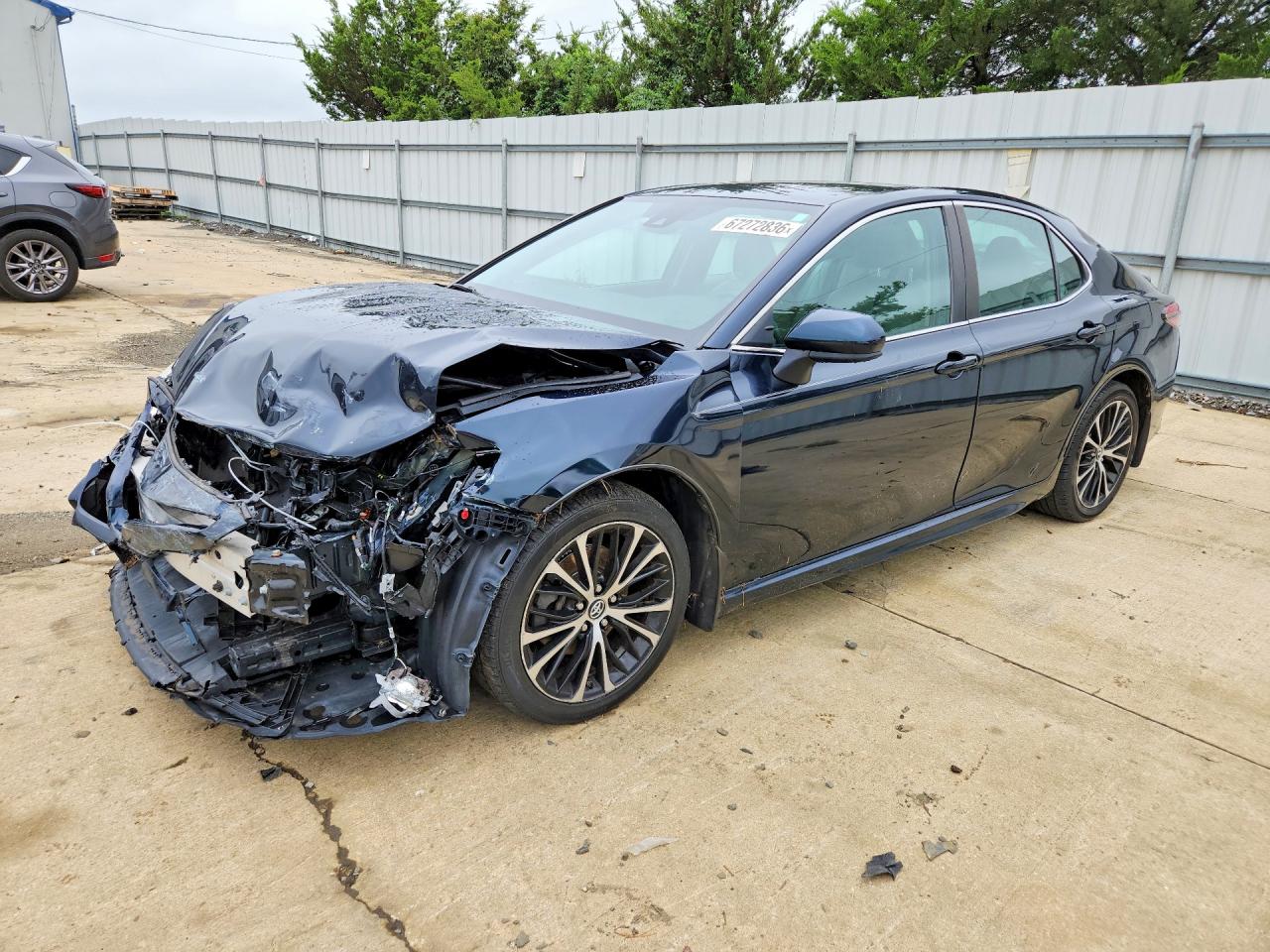 2019 TOYOTA CAMRY
