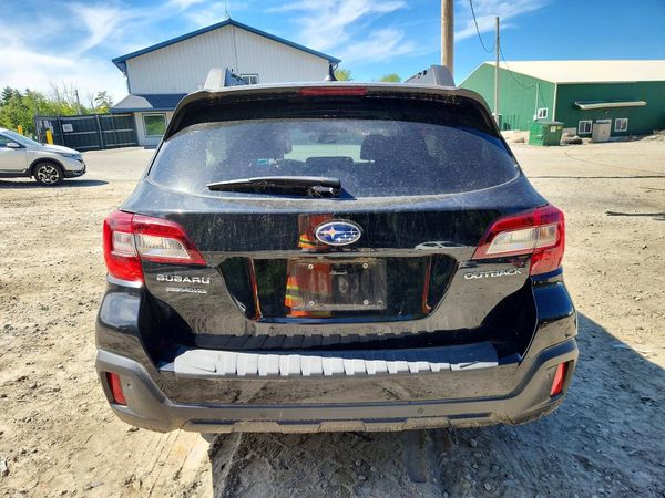 2018 SUBARU OUTBACK