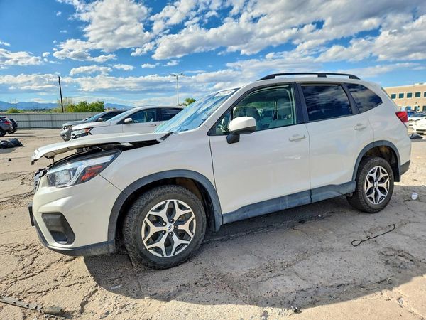 2020 SUBARU FORESTER