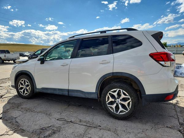 2020 SUBARU FORESTER