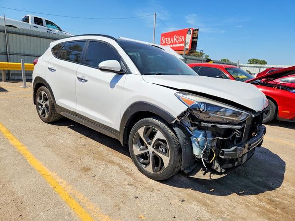 2016 HYUNDAI TUCSON