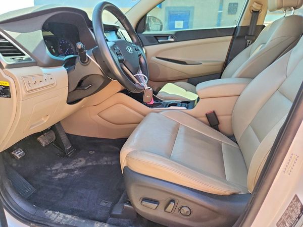 2016 HYUNDAI TUCSON