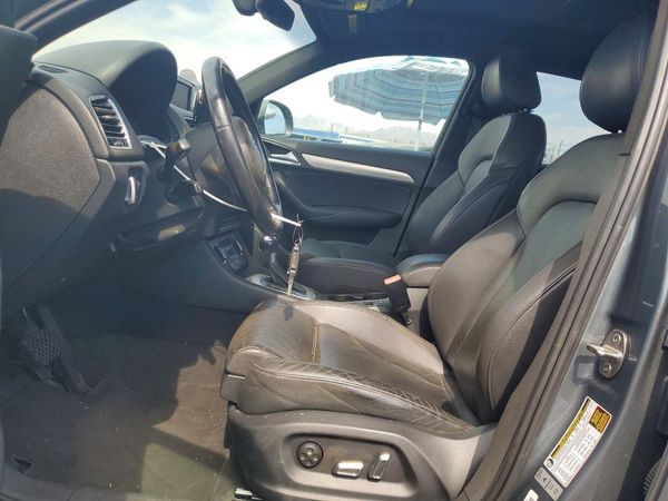2016 AUDI Q3