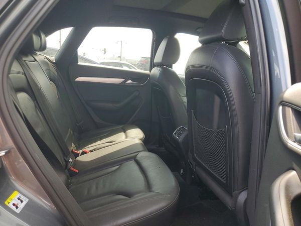 2016 AUDI Q3