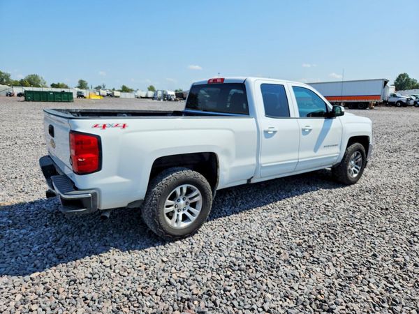 2017 CHEVROLET SILVERADO LT