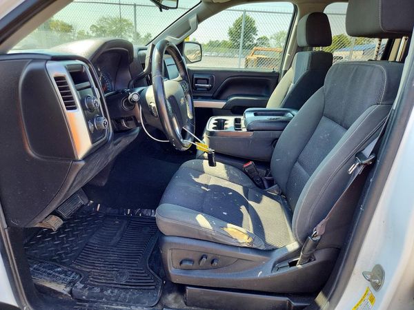2017 CHEVROLET SILVERADO LT