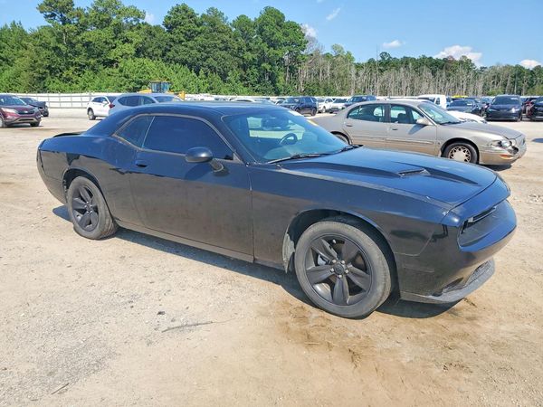 2016 DODGE CHALLENGER SXT