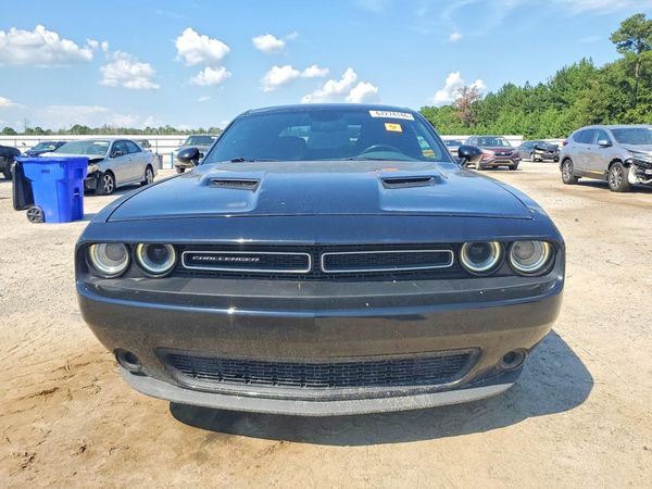 2016 DODGE CHALLENGER SXT
