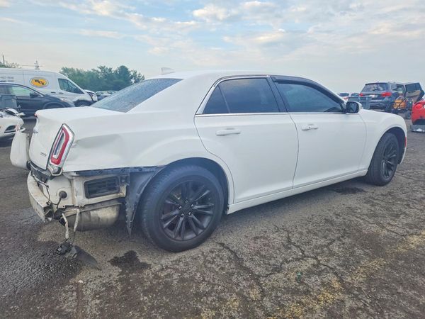 2015 CHRYSLER 300 Limited