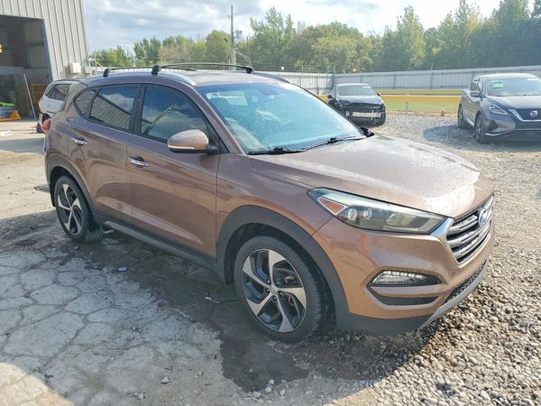 2016 HYUNDAI TUCSON