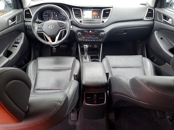 2017 HYUNDAI TUCSON