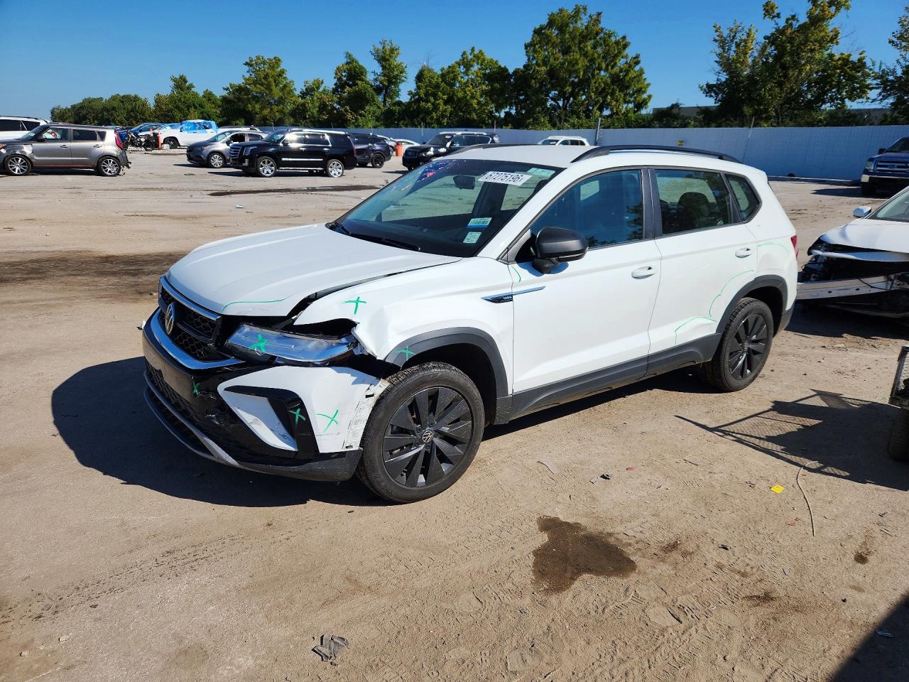2022 VOLKSWAGEN TAOS