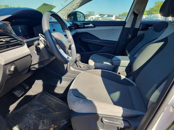 2022 VOLKSWAGEN TAOS
