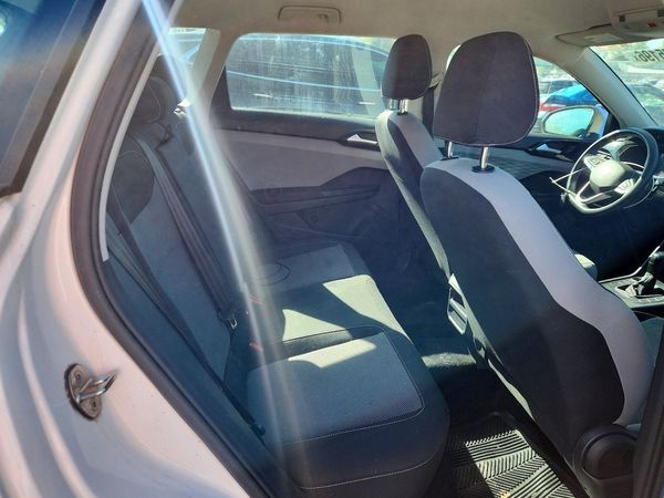 2022 VOLKSWAGEN TAOS