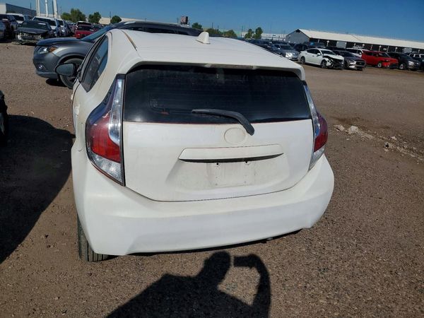 2016 TOYOTA PRIUS — DIRR