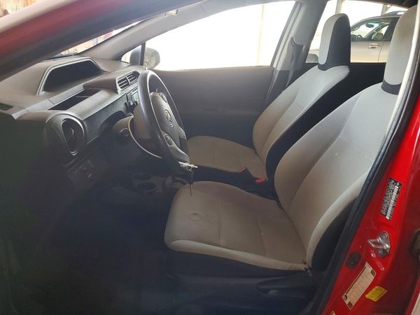 2016 TOYOTA PRIUS — DENT