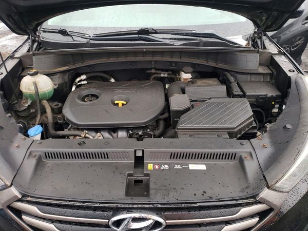 2016 HYUNDAI TUCSON