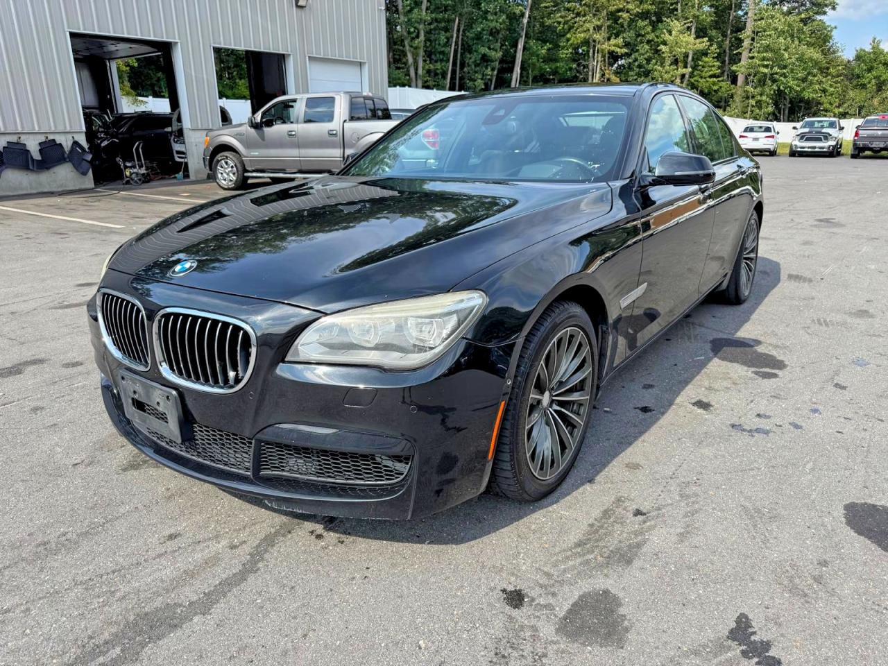 2015 BMW 750