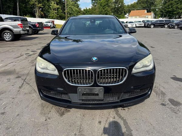2015 BMW 750
