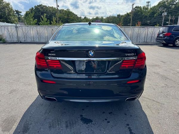 2015 BMW 750