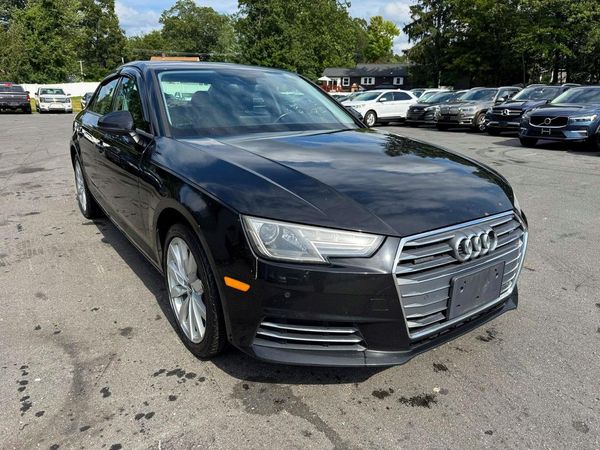2017 AUDI A4 quattro Premium