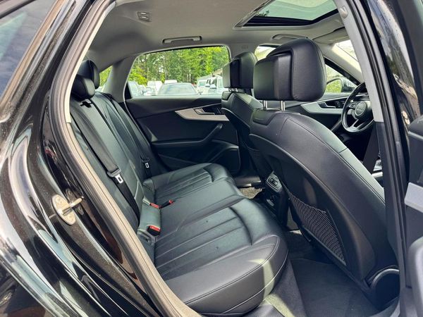 2017 AUDI A4 quattro Premium