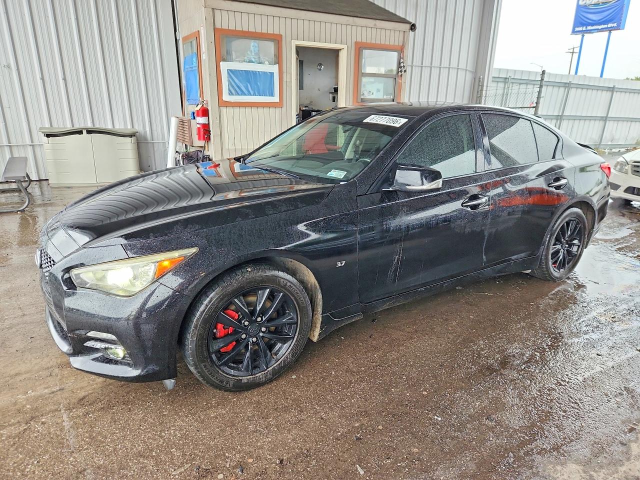 2015 INFINITI Q50 — Front 3/4