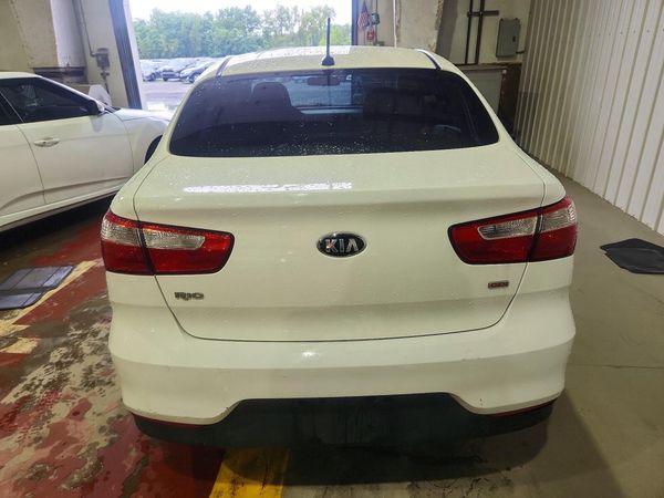 2016 KIA RIO