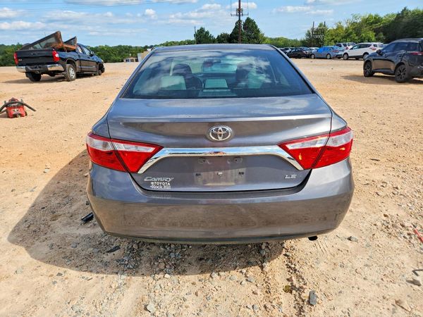 2015 TOYOTA CAMRY