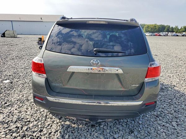 2013 TOYOTA HIGHLANDER Base/Hybrid