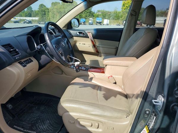 2013 TOYOTA HIGHLANDER Base/Hybrid