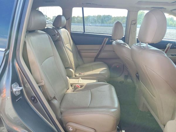 2013 TOYOTA HIGHLANDER Base/Hybrid