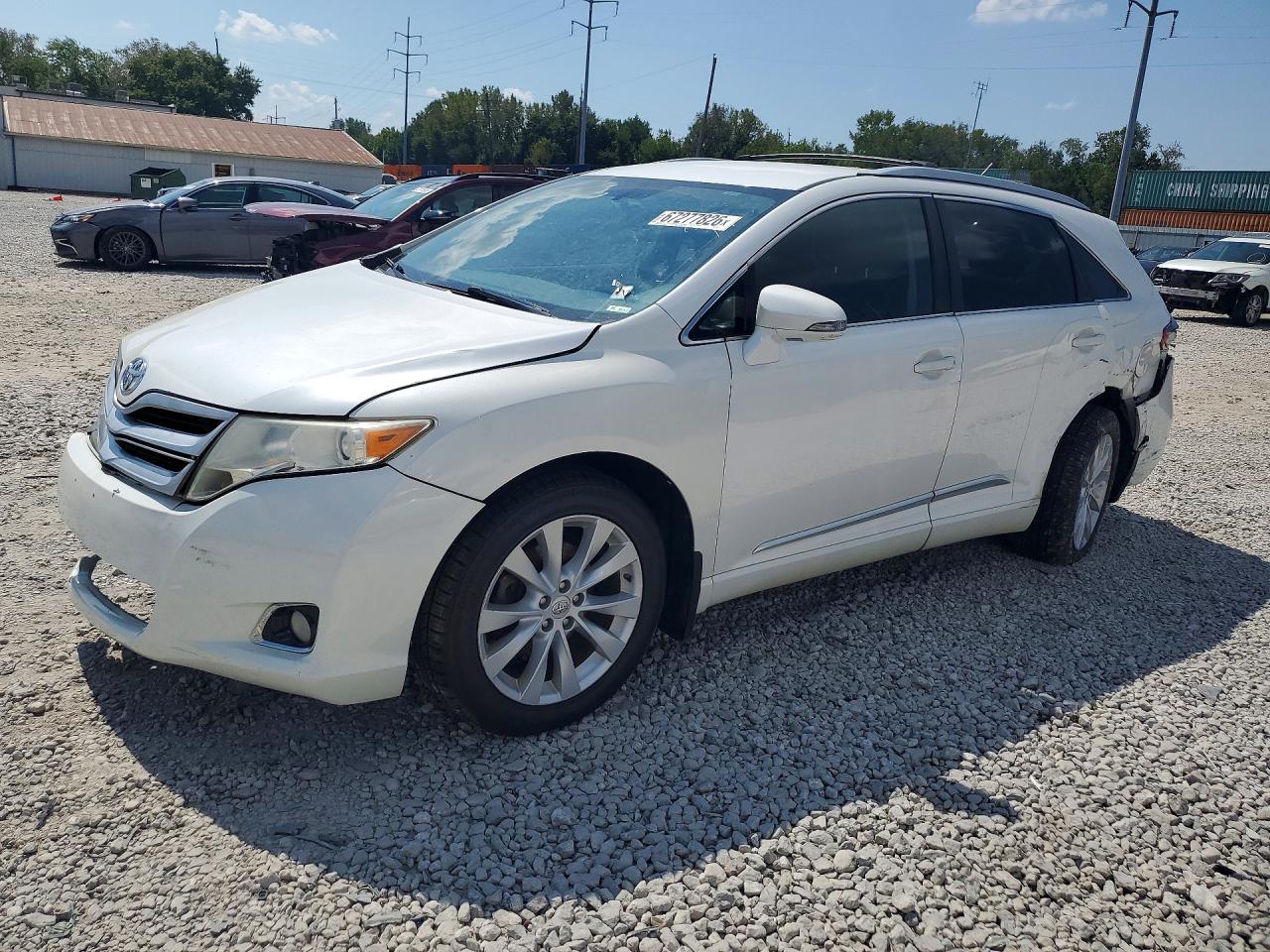 2014 TOYOTA VENZA XLE — Front 3/4