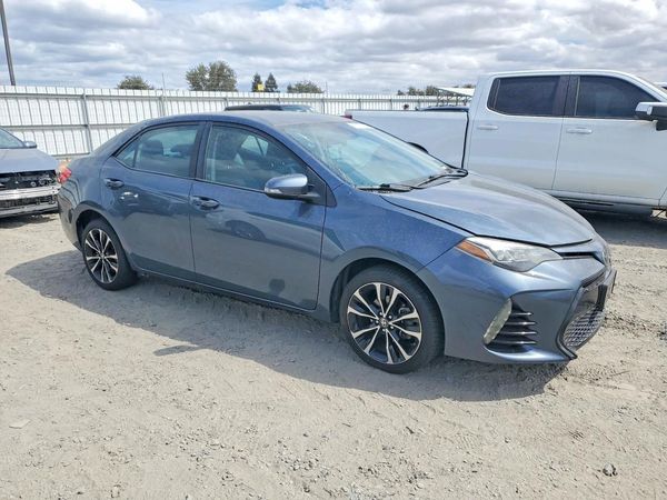 2017 TOYOTA COROLLA