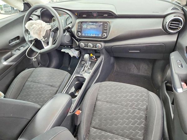 2024 NISSAN KICKS