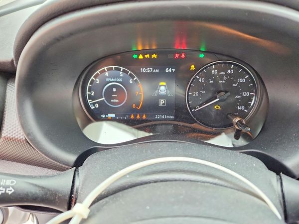 2024 NISSAN KICKS