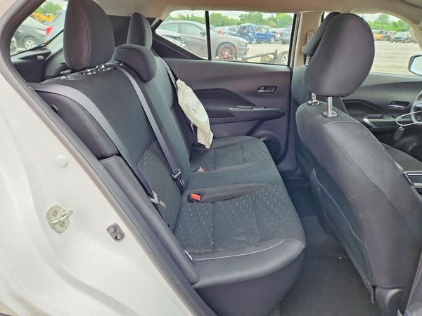 2024 NISSAN KICKS
