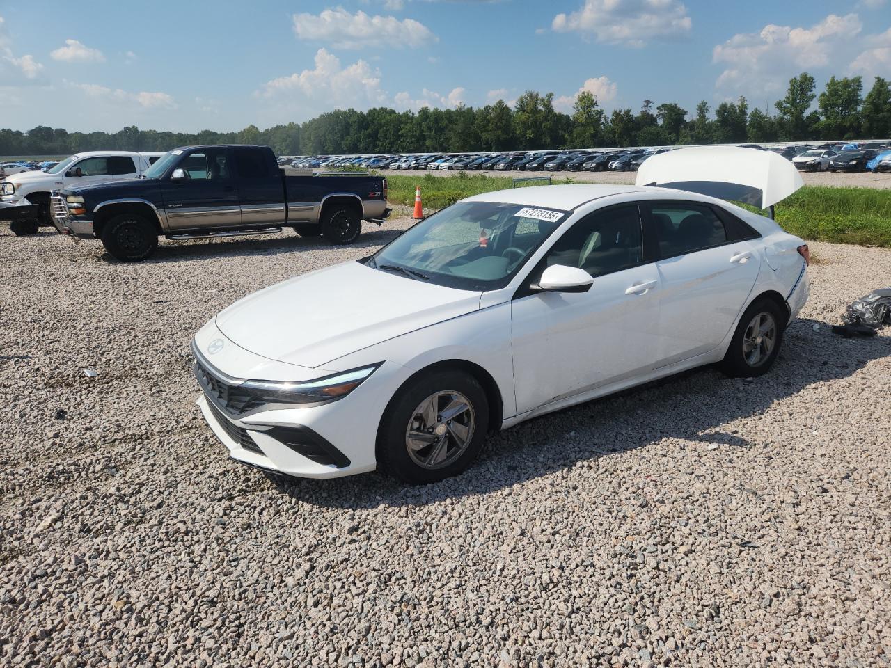2025 HYUNDAI ELANTRA