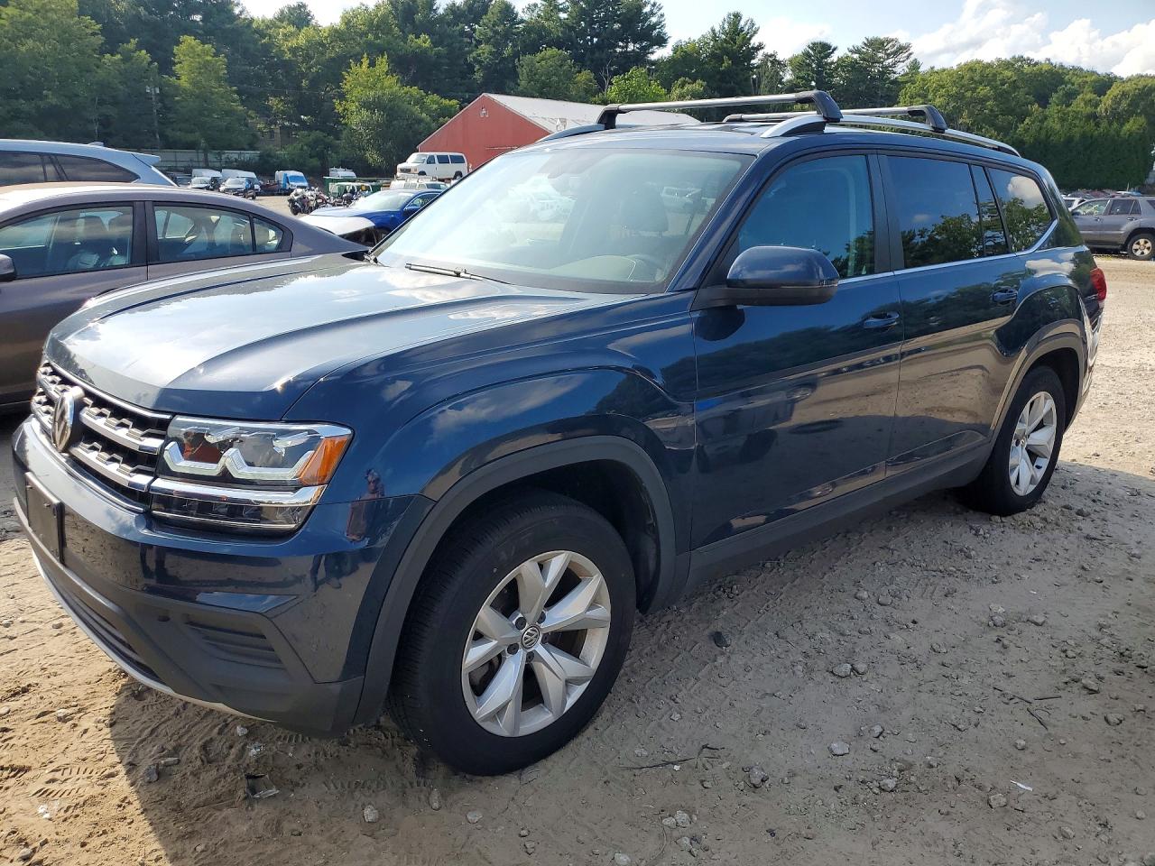 2019 VOLKSWAGEN ATLAS 4Motion S — Front 3/4