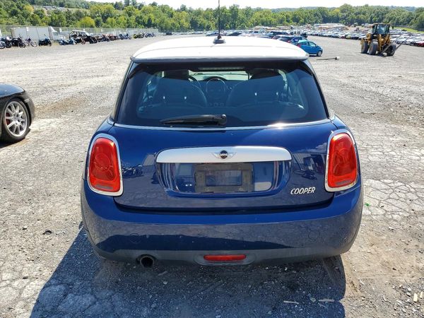 2014 MINI COOPER