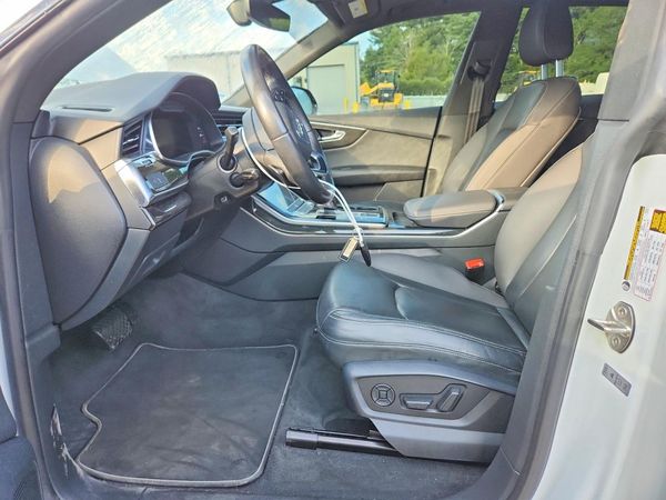 2019 AUDI Q8
