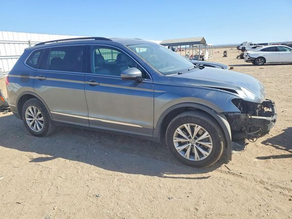 2018 VOLKSWAGEN TIGUAN SE, SEL