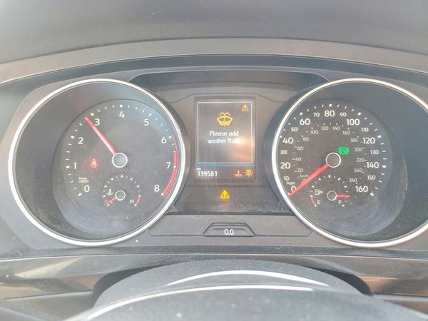 2018 VOLKSWAGEN TIGUAN SE, SEL