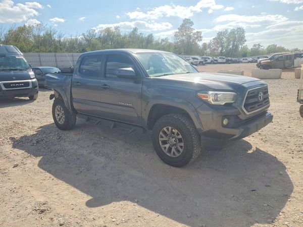 2017 TOYOTA TACOMA