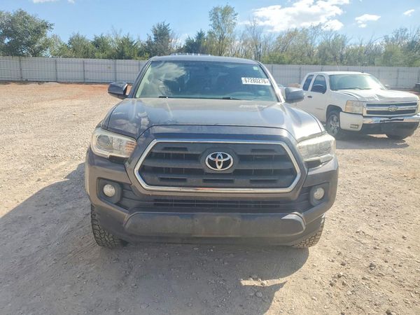 2017 TOYOTA TACOMA