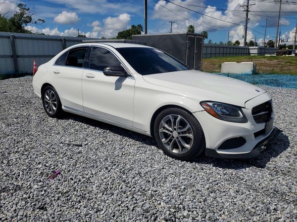 2017 MERCEDES-BENZ C C300