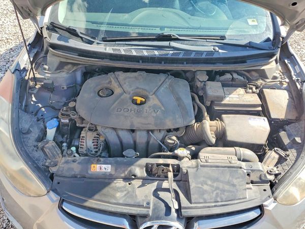 2013 HYUNDAI ELANTRA