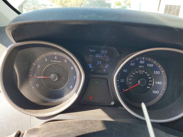 2013 HYUNDAI ELANTRA