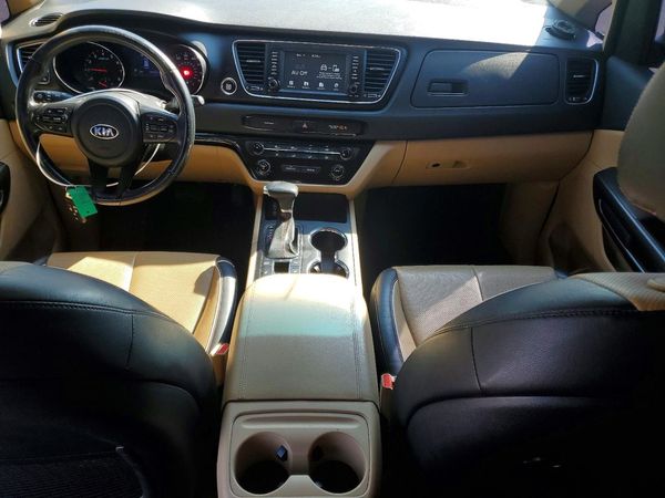 2019 KIA SEDONA
