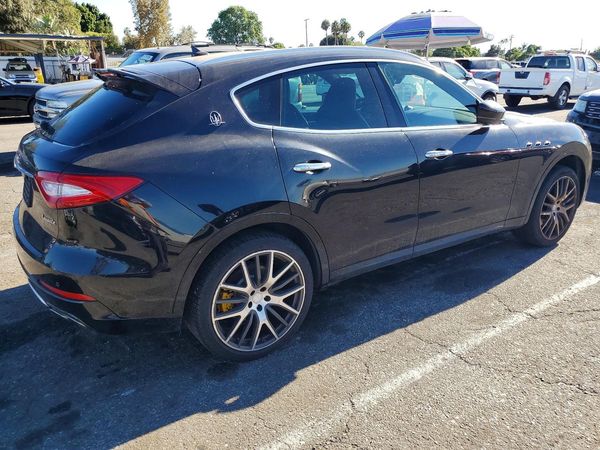2017 MASERATI LEVANTE